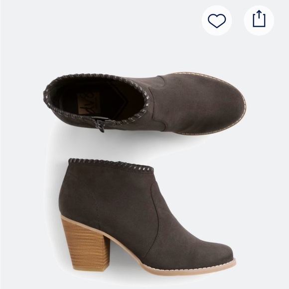DV by Dolce Vita Shoes - DV8 Judey Faux Suede Whipstitch Side Zip Heeled Ankle Bootie Size 6.5